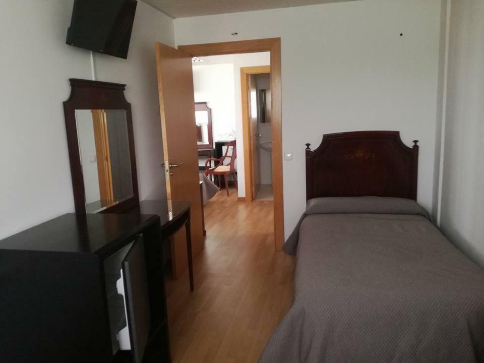 Pension La Espiga Pamplona Exteriör bild